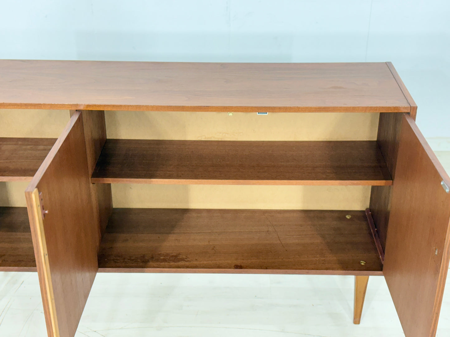 Mid-Century Teak Sideboard / Vintage Kommode / 60er Jahre Schrank