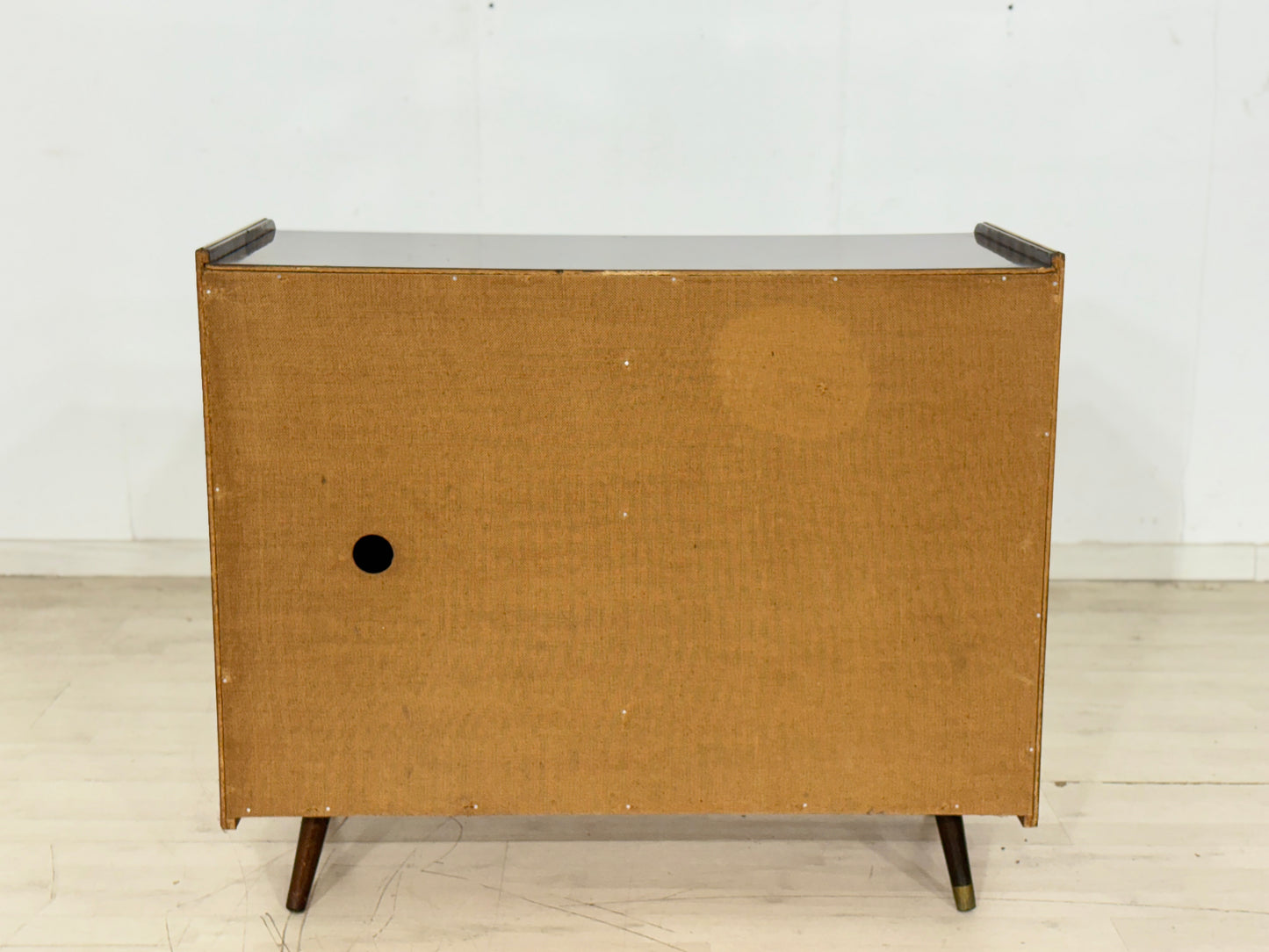 Mid-Century Barschrank / Vintage Plattenspieler / 60er Jahre Kommode