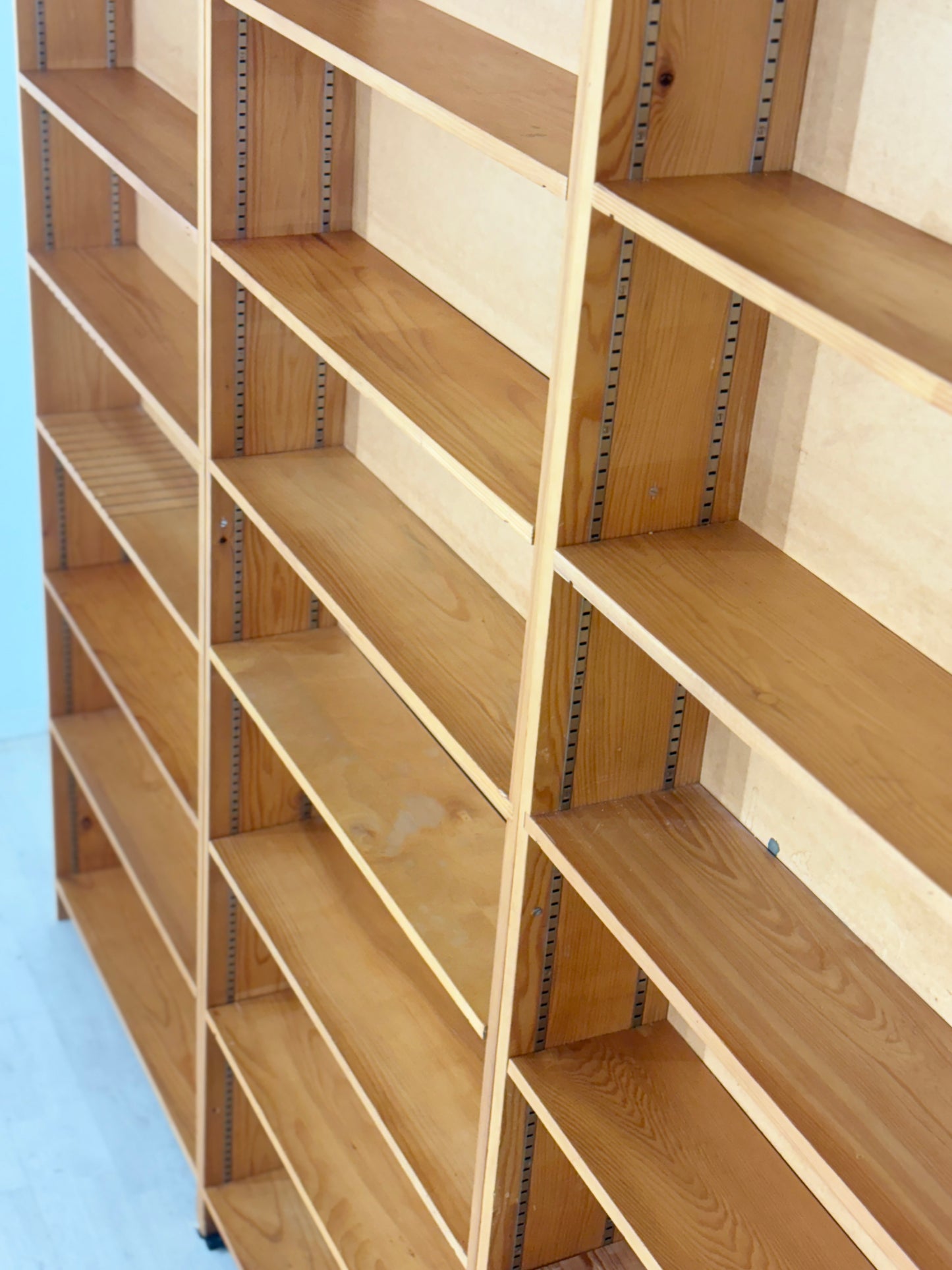 Große Vintage Regalwand | 60er Jahre Regal | Kiefer massiv Bücherwand| Modular