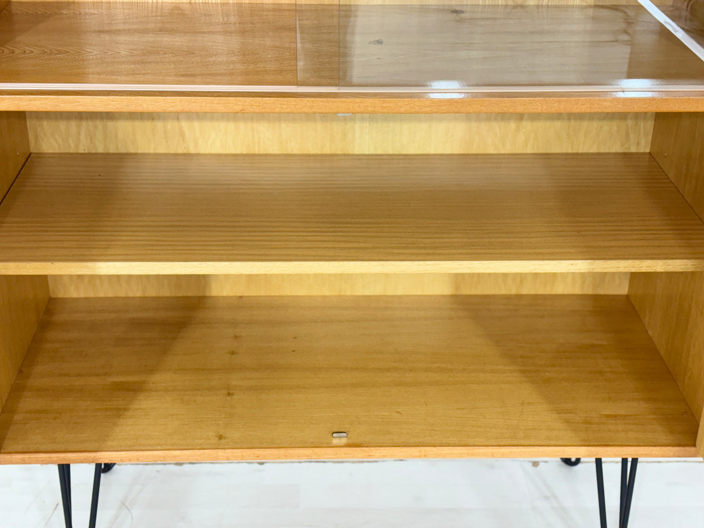 Vintage Klassiker Fächerschrank / Regal / Highboard / – Sen/Esche – VEB Hellerau