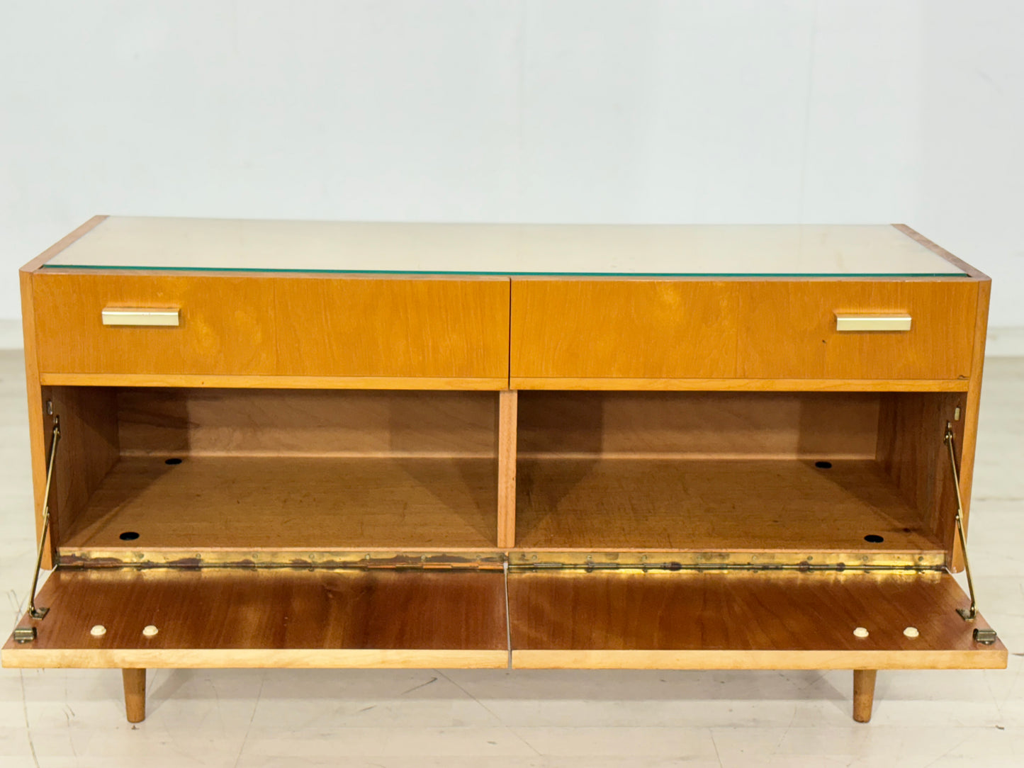 Mid-Century Lowboard / Vintage Kommode / Schrank – 60er Jahre