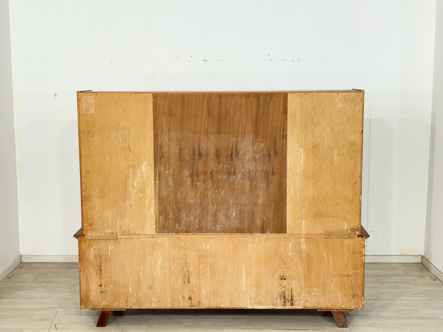 Schönes Vintage Highboard / Barschrank / Sideboard / Geschirrschrank