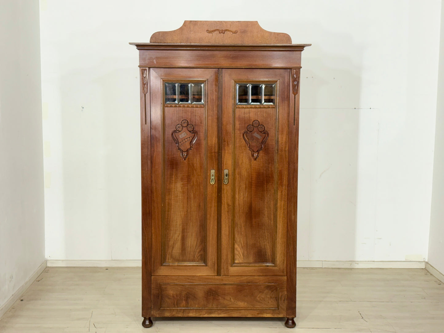 Schöner Gründerzeit Holz Schrank Kleiderschrank Wäscheschrank um 1900