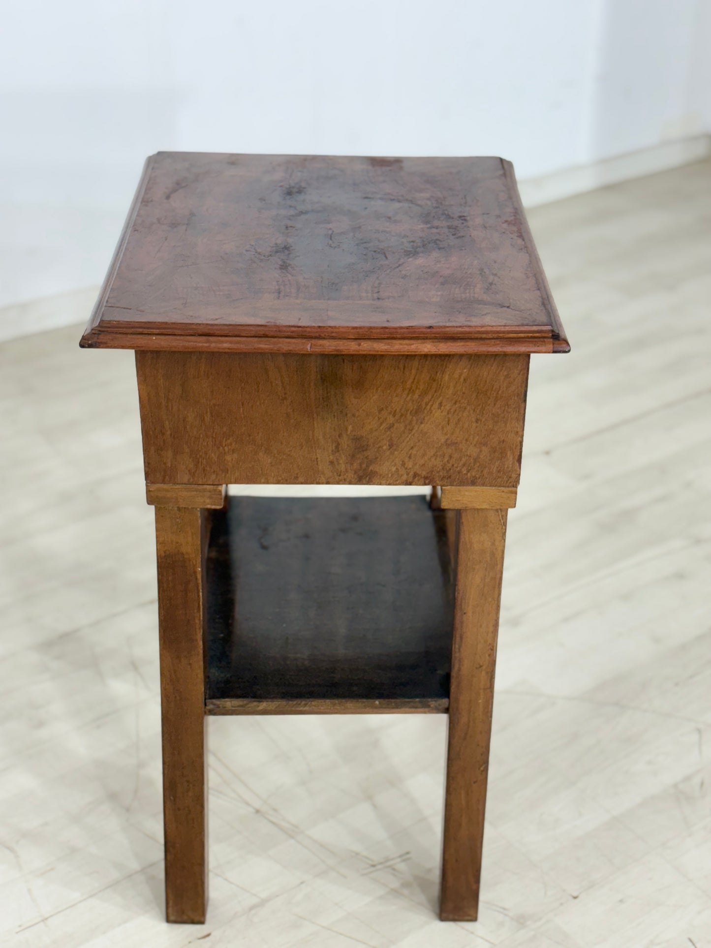 Antikes Biedermeier/Gründerzeit-Nähtischchen – Unikat mit Stern-Intarsien