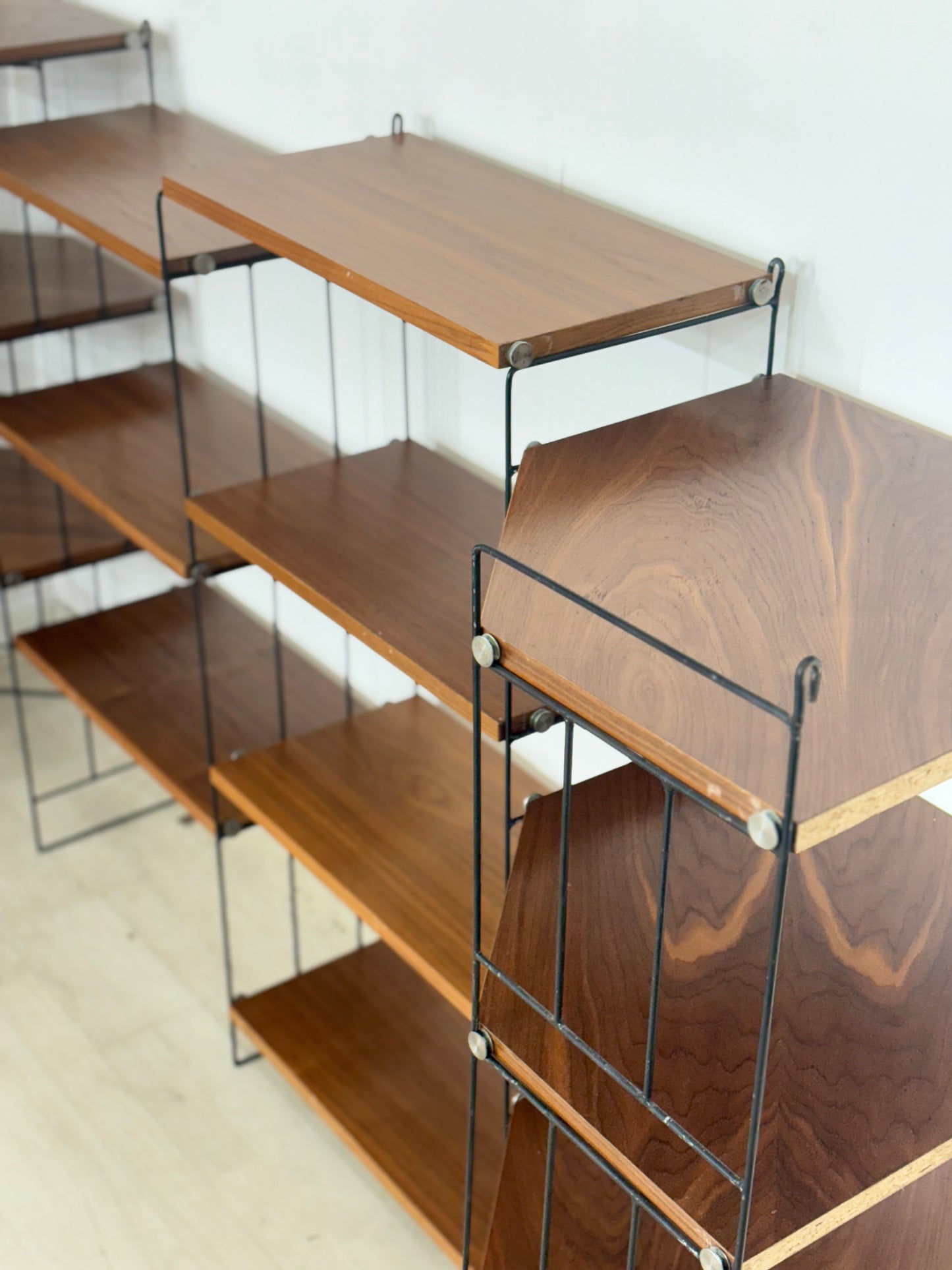 Modulares Mid-Century Wandregal - 60er Jahre / Stringregal