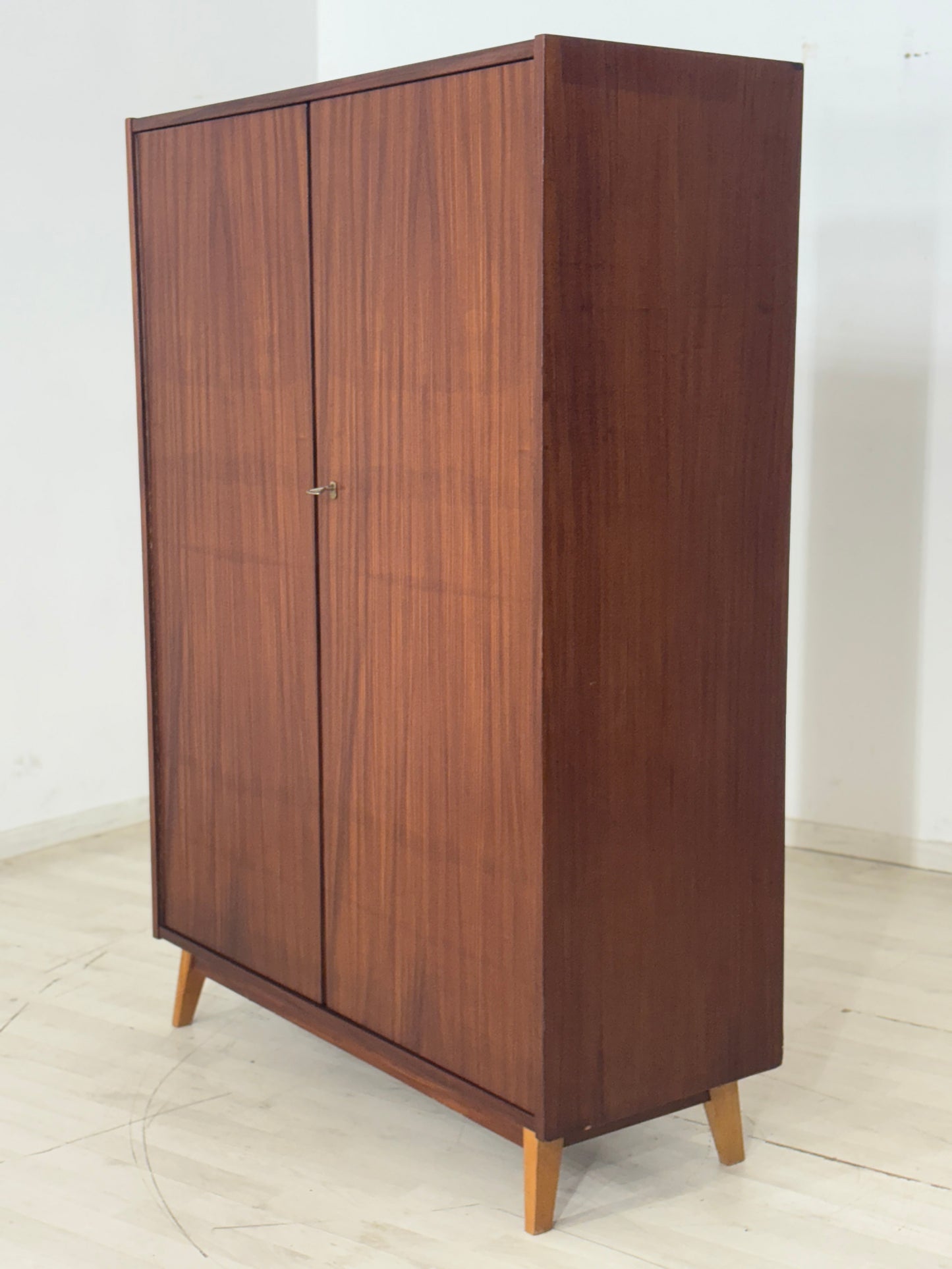 Mid Century Wäscheschrank Kleiderschrank Wardrobe Vintage