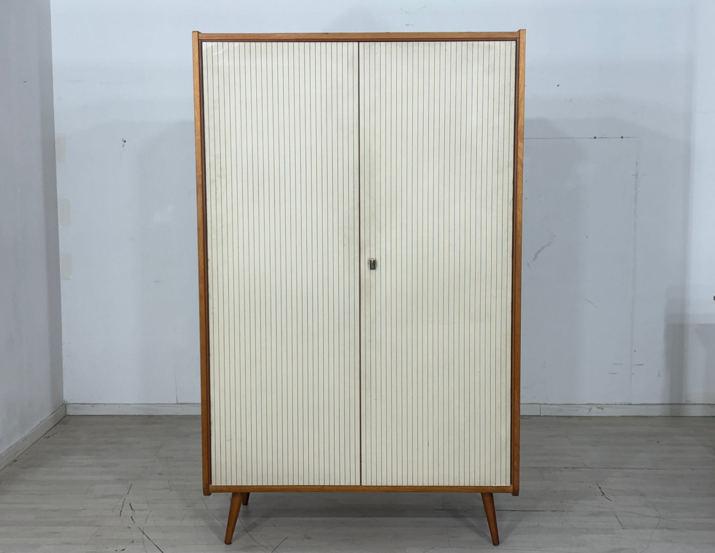 Mid Century Wäscheschrank Kleiderschrank Wardrobe