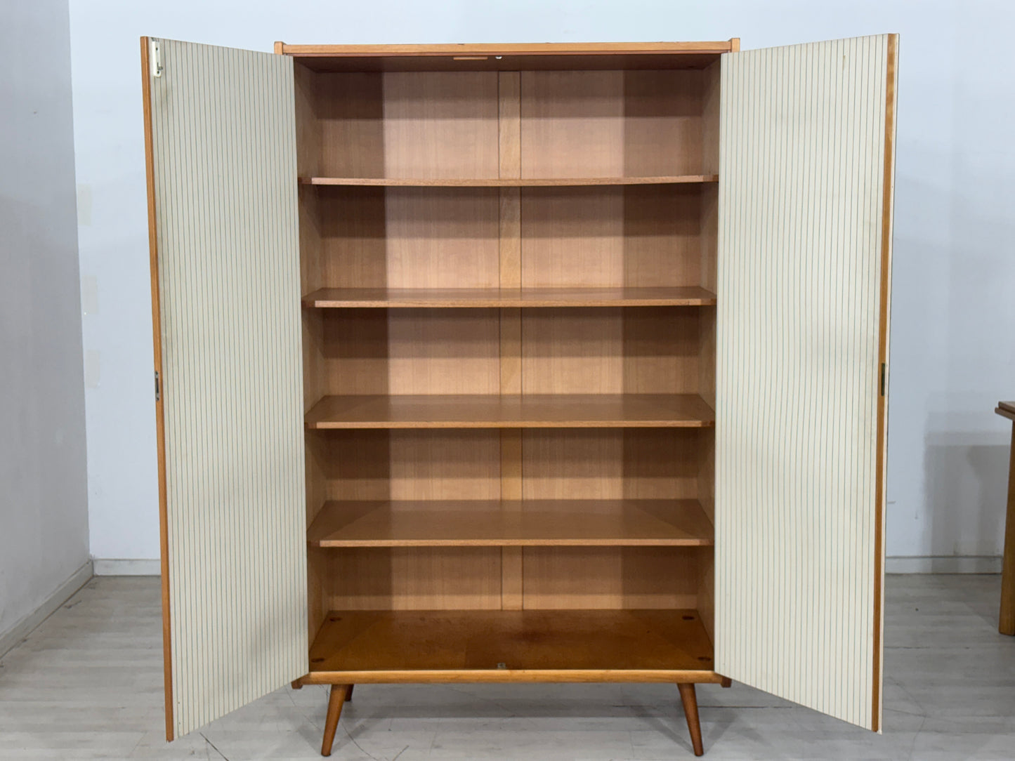 Mid Century Wäscheschrank Kleiderschrank Wardrobe