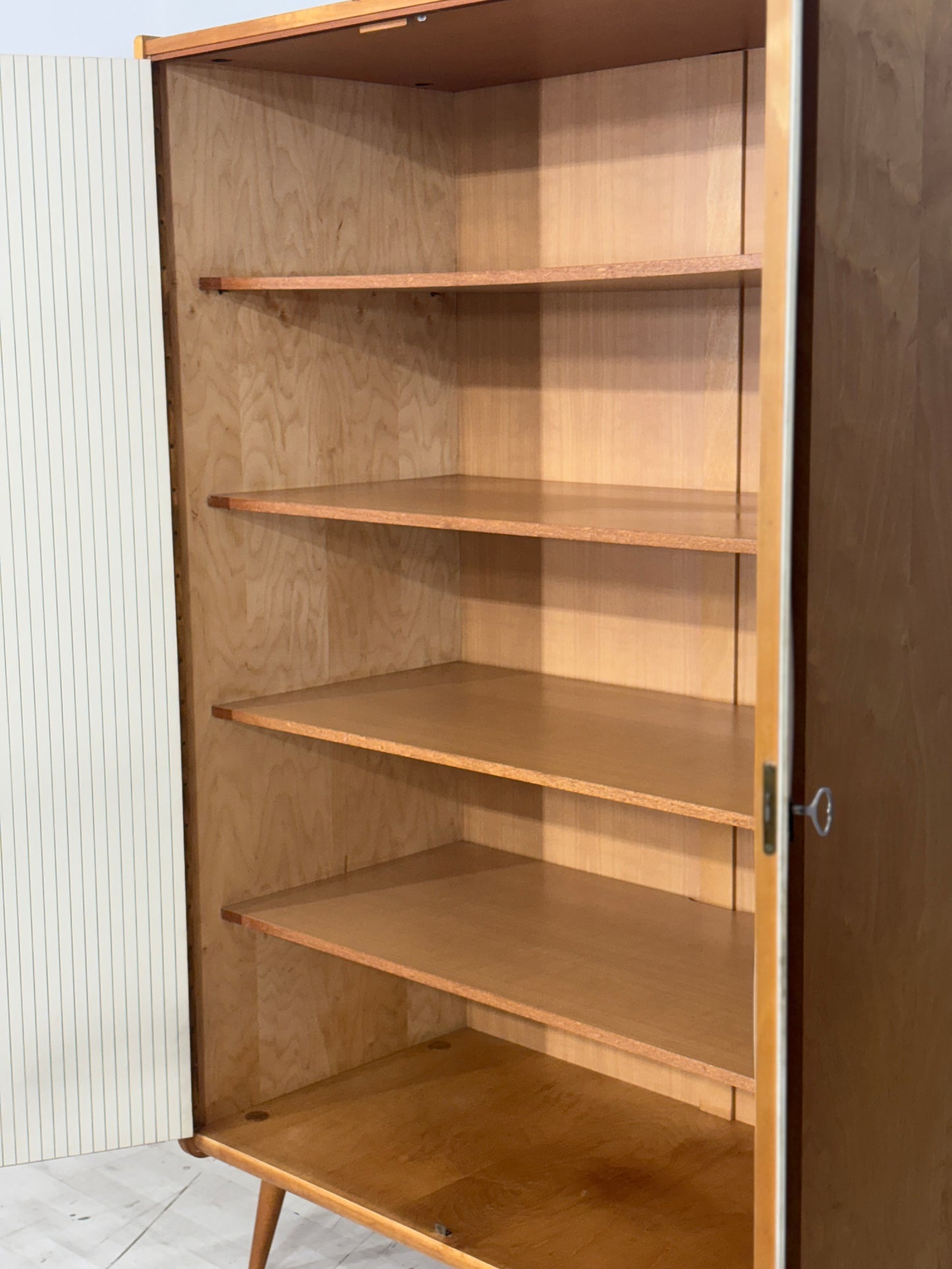 Mid Century Wäscheschrank Kleiderschrank Wardrobe