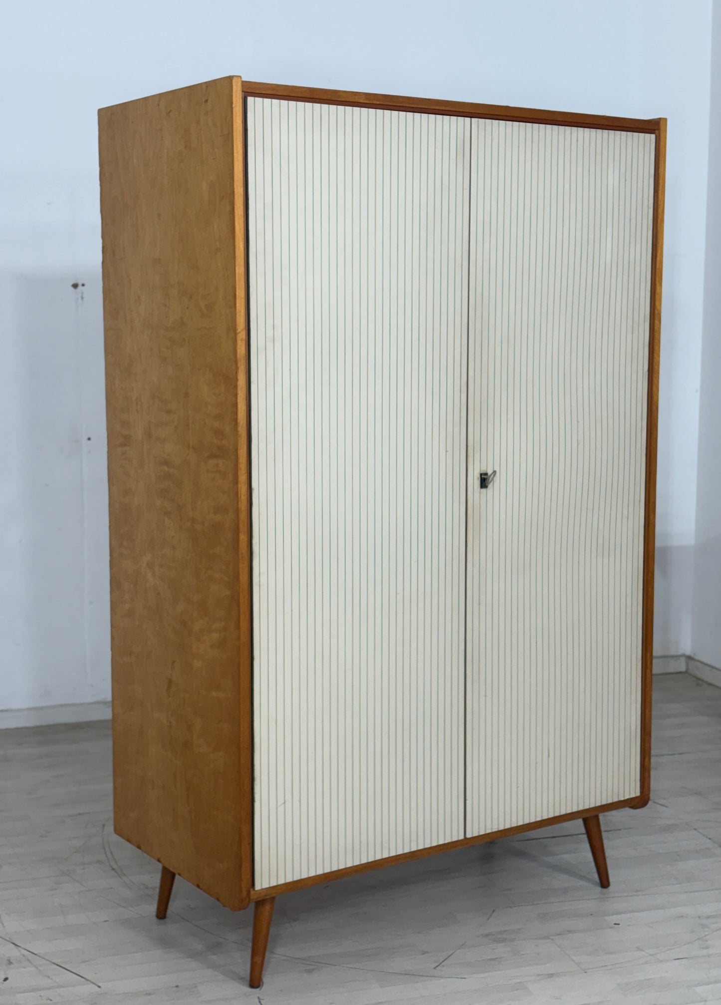 Mid Century Wäscheschrank Kleiderschrank Wardrobe