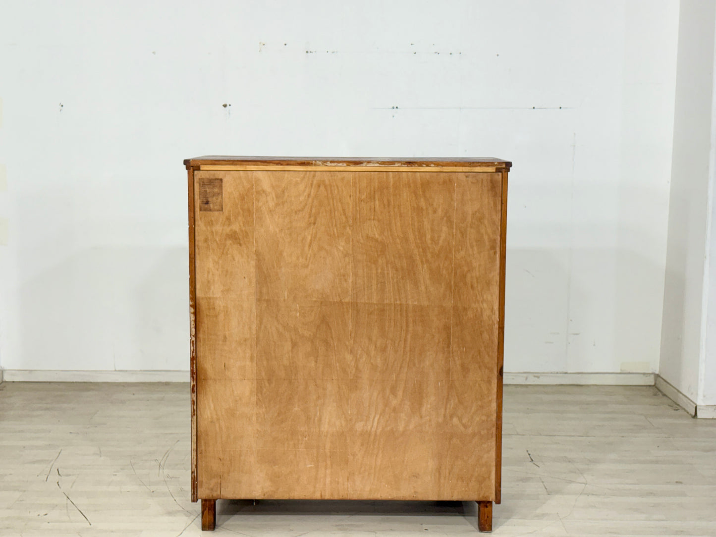 Schöner Vintage Wäscheschrank / Mid-Century Kleiderschrank / 60er Jahre Schrank