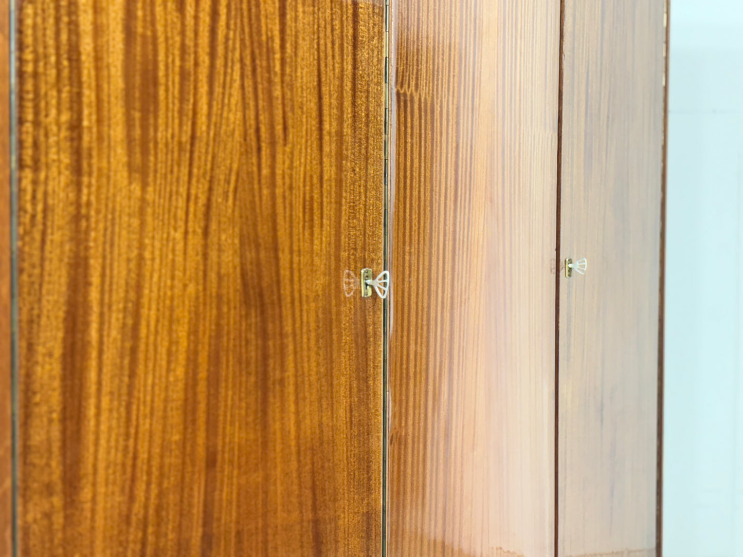 60er Jahre Wäscheschrank / Kleiderschrank / Vintage Schrank / Mid-Century Garderobenschrank