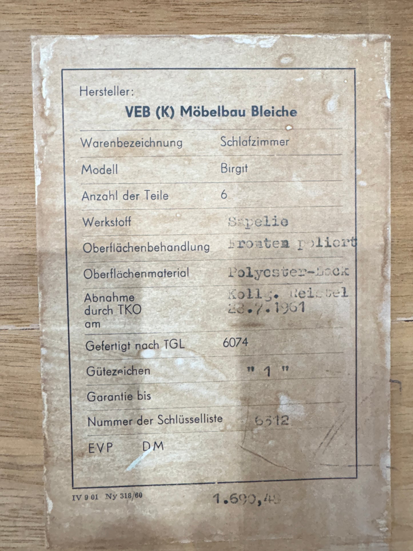60er Jahre Wäscheschrank / Kleiderschrank / Vintage Schrank / Mid-Century Garderobenschrank