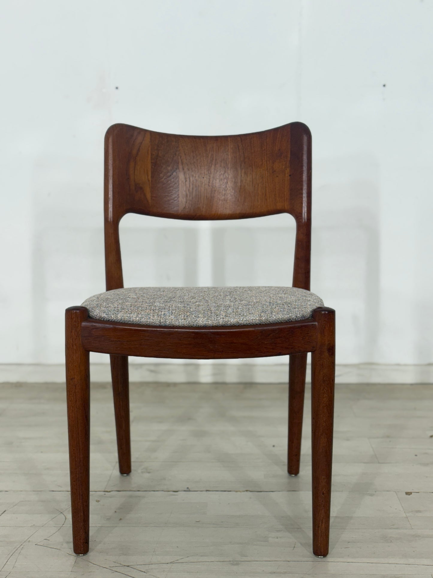 5x Hennig Kjaernulf Teak Stühle Esszimmerstühle Vintage