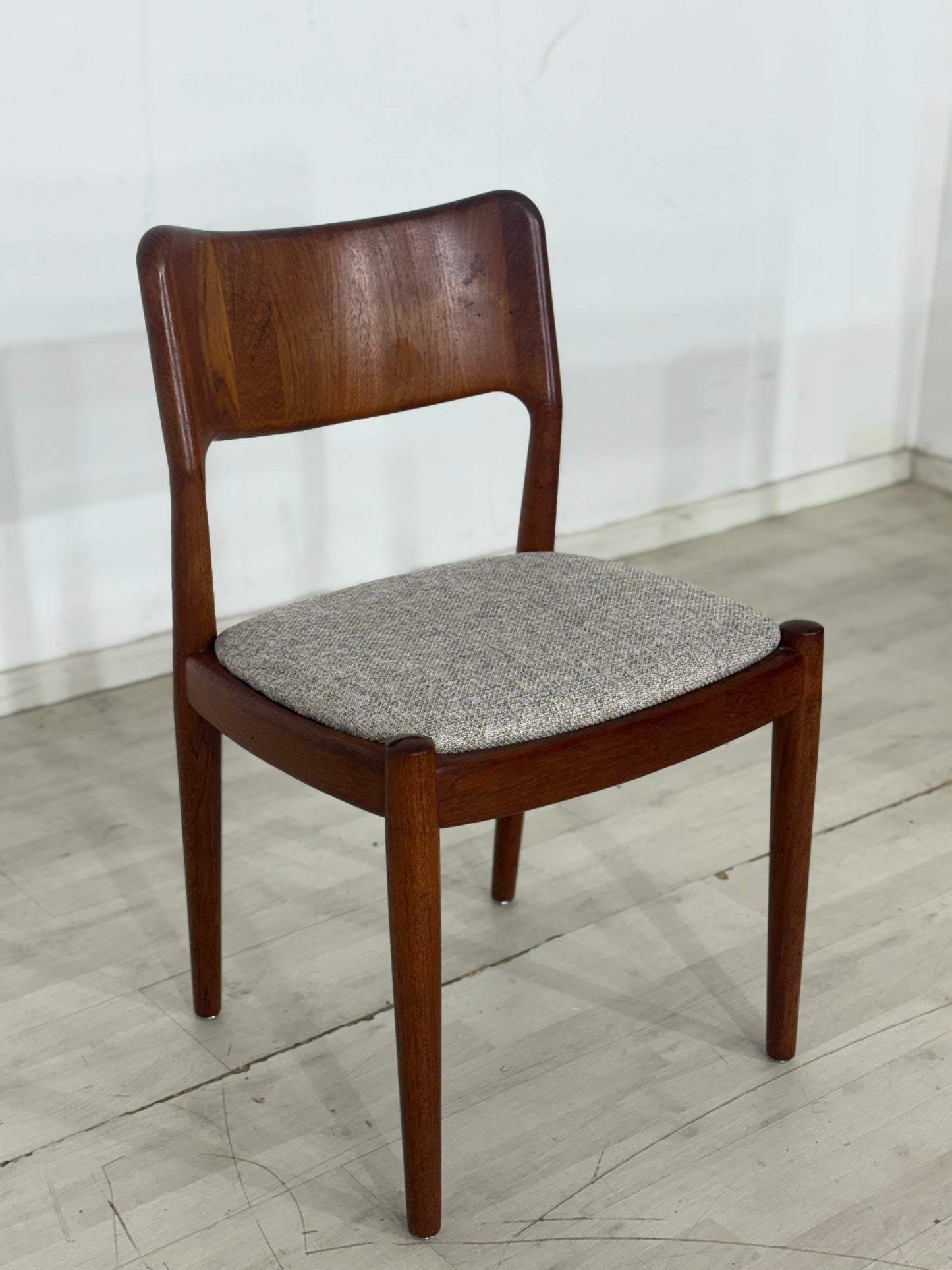 5x Hennig Kjaernulf Teak Stühle Esszimmerstühle Vintage
