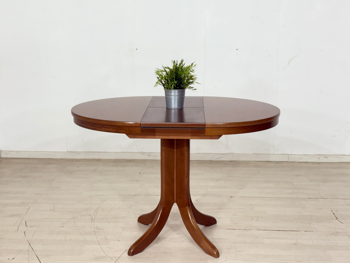 Eleganter Mid-Century Esstisch – Rund & Ausziehbarer Küchentisch