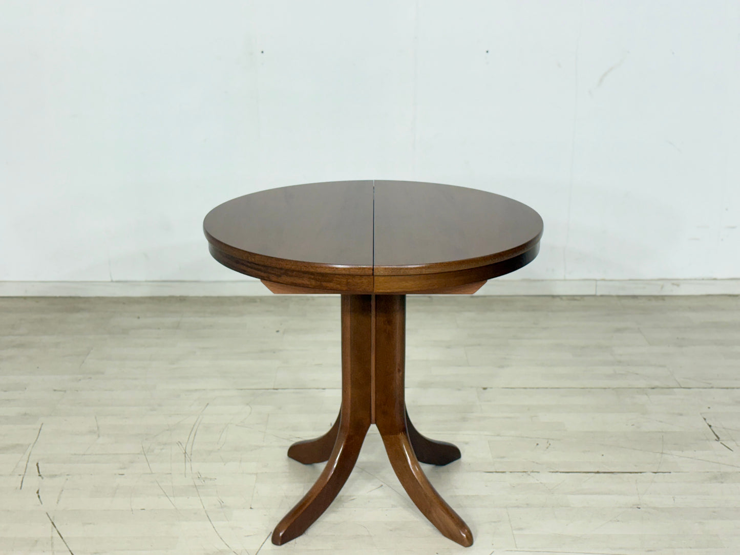 Eleganter Mid-Century Esstisch – Rund & Ausziehbarer Küchentisch
