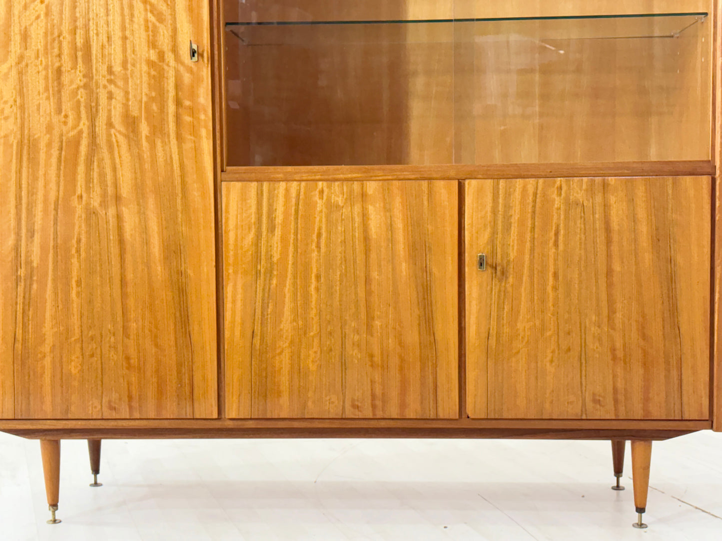 Mid-Century Wohnzimmerschrank – 60er Jahre Vitrine  – Vintage Highboard