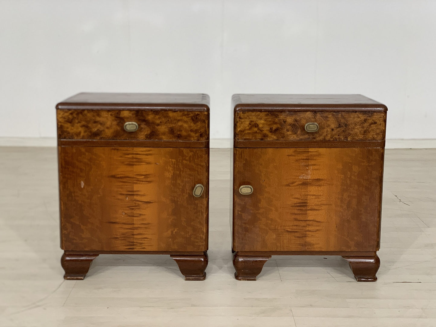 2x MID CENTURY NIGHTSTANDS NIGHTSTANDS NIGHTSTAND NIGHTCUP VINTAGE