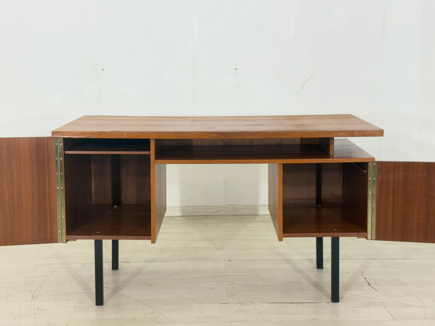 60ER JAHRE TEAK SCHREIBTISCH BÜROTISCH HOLZ TISCH VINTAGE DESK