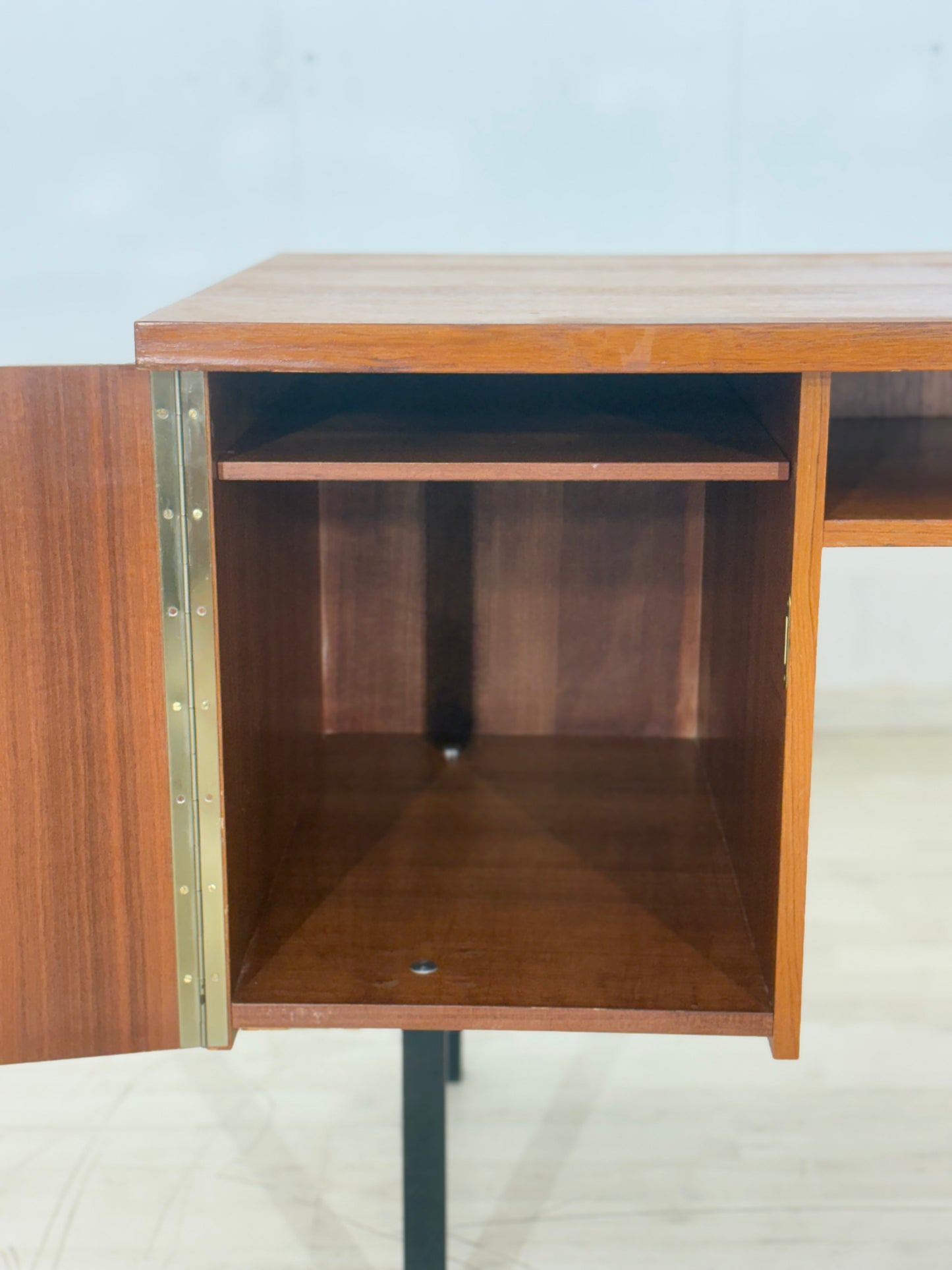 60ER JAHRE TEAK SCHREIBTISCH BÜROTISCH HOLZ TISCH VINTAGE DESK