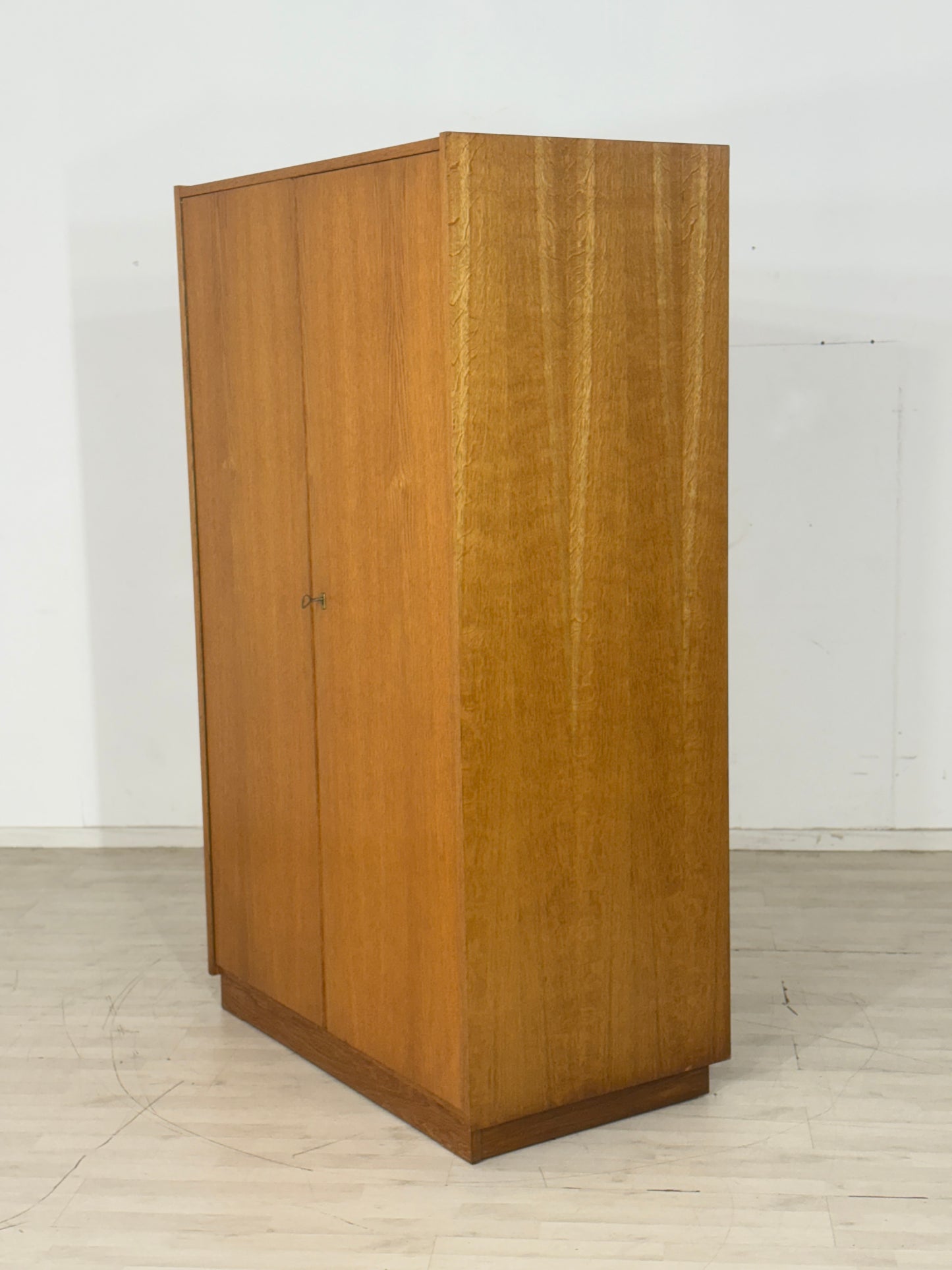 Mid Century Kleiderschrank Holz Schrank Schlafzimmerschrank Vintage