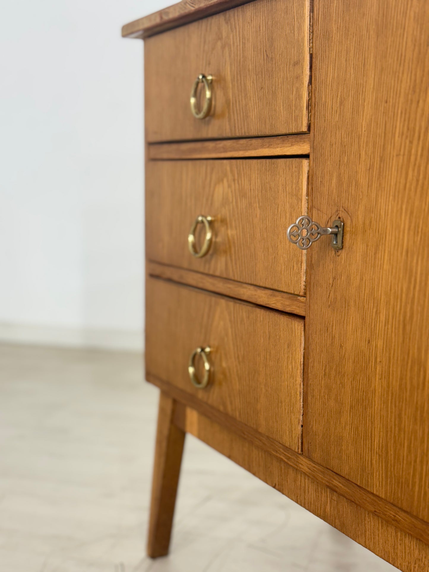 60er Jahre Kommode Schrank Flurschrank Wohnzimmerschrank Vintage