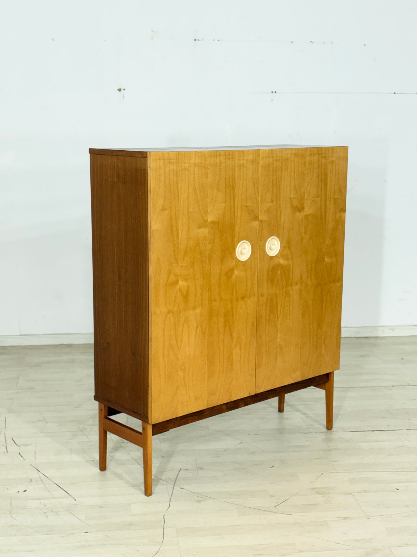 60ER JAHRE WÄSCHESCHRANK SCHUHSCHRANK SCHRANK VINTAGE HIGHBOARD