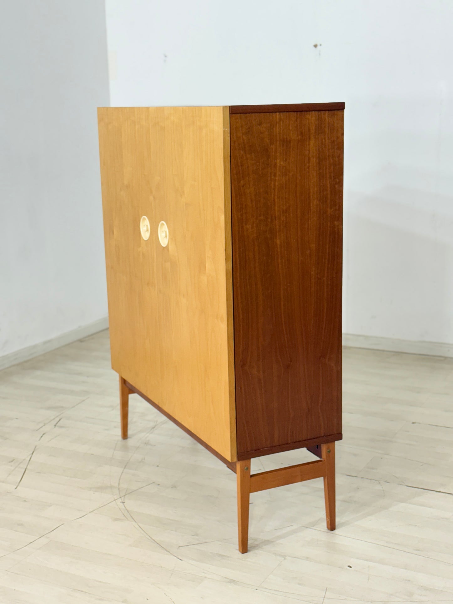 60ER JAHRE WÄSCHESCHRANK SCHUHSCHRANK SCHRANK VINTAGE HIGHBOARD