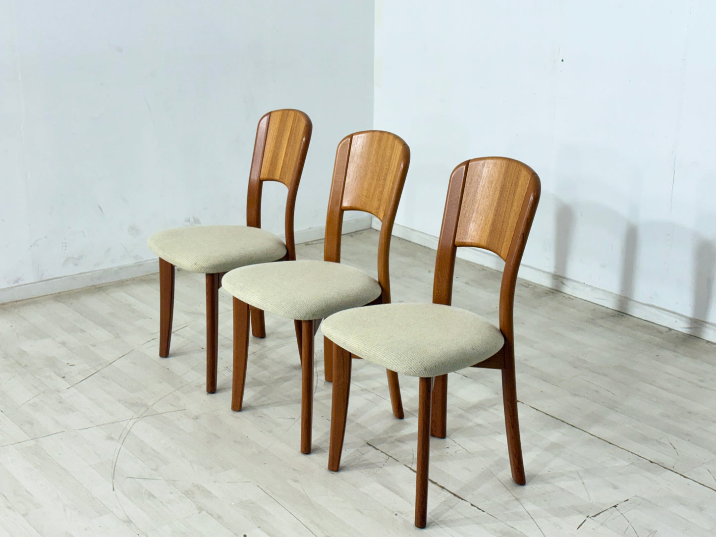 3er Schöne Vintage Esszimmerstühle / Mid-Century Stühle – 60er Jahre