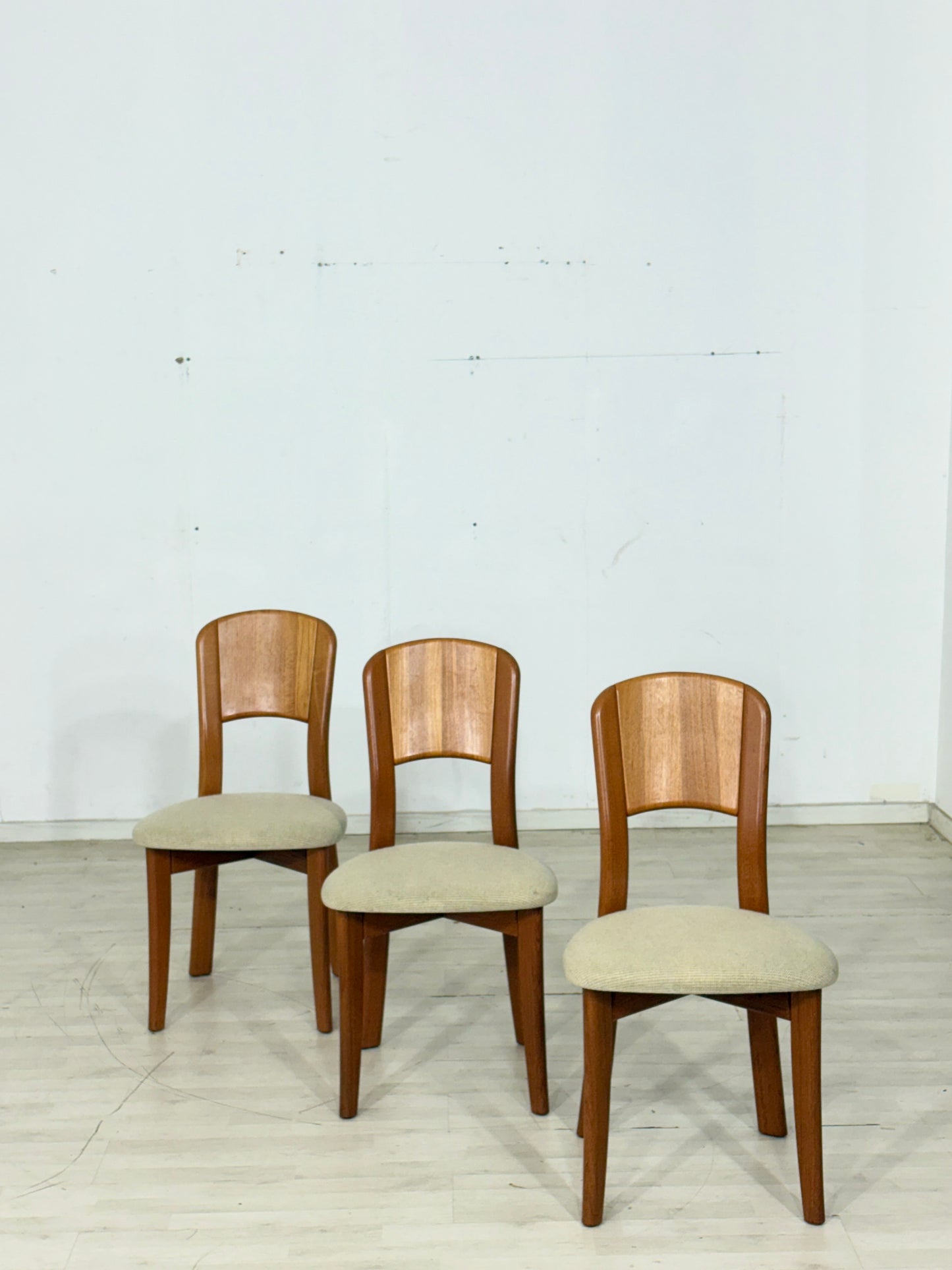 3er Schöne Vintage Esszimmerstühle / Mid-Century Stühle – 60er Jahre