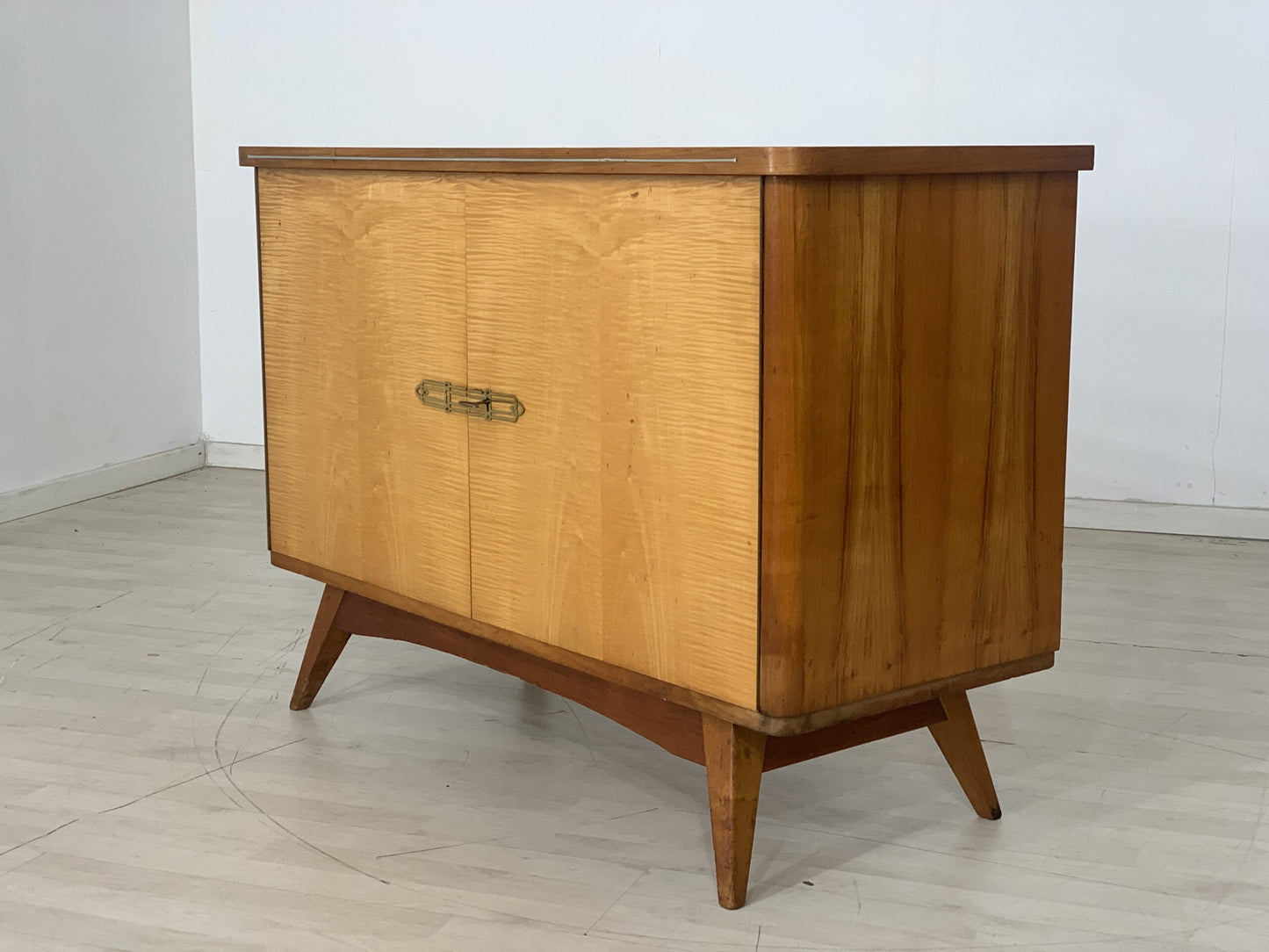 Buffet des années 60, commode, armoire vintage