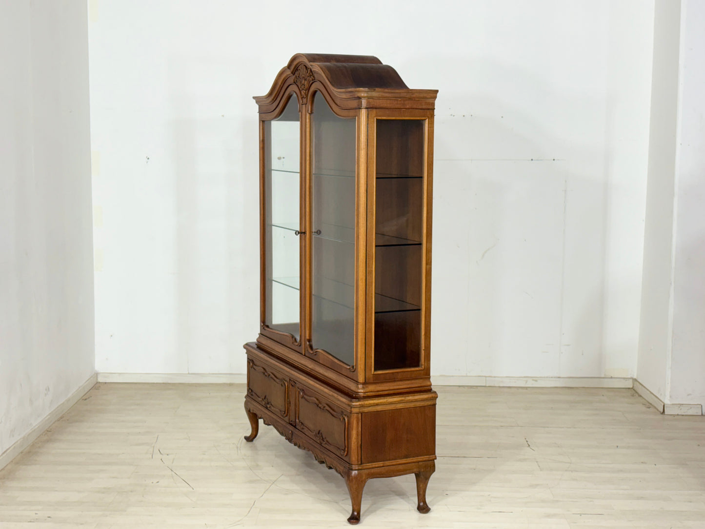 Barock-Stil Vitrine / Vitrinenschrank / Vitrine Schrank / Chippendale Vitrine / Vintage Schrank