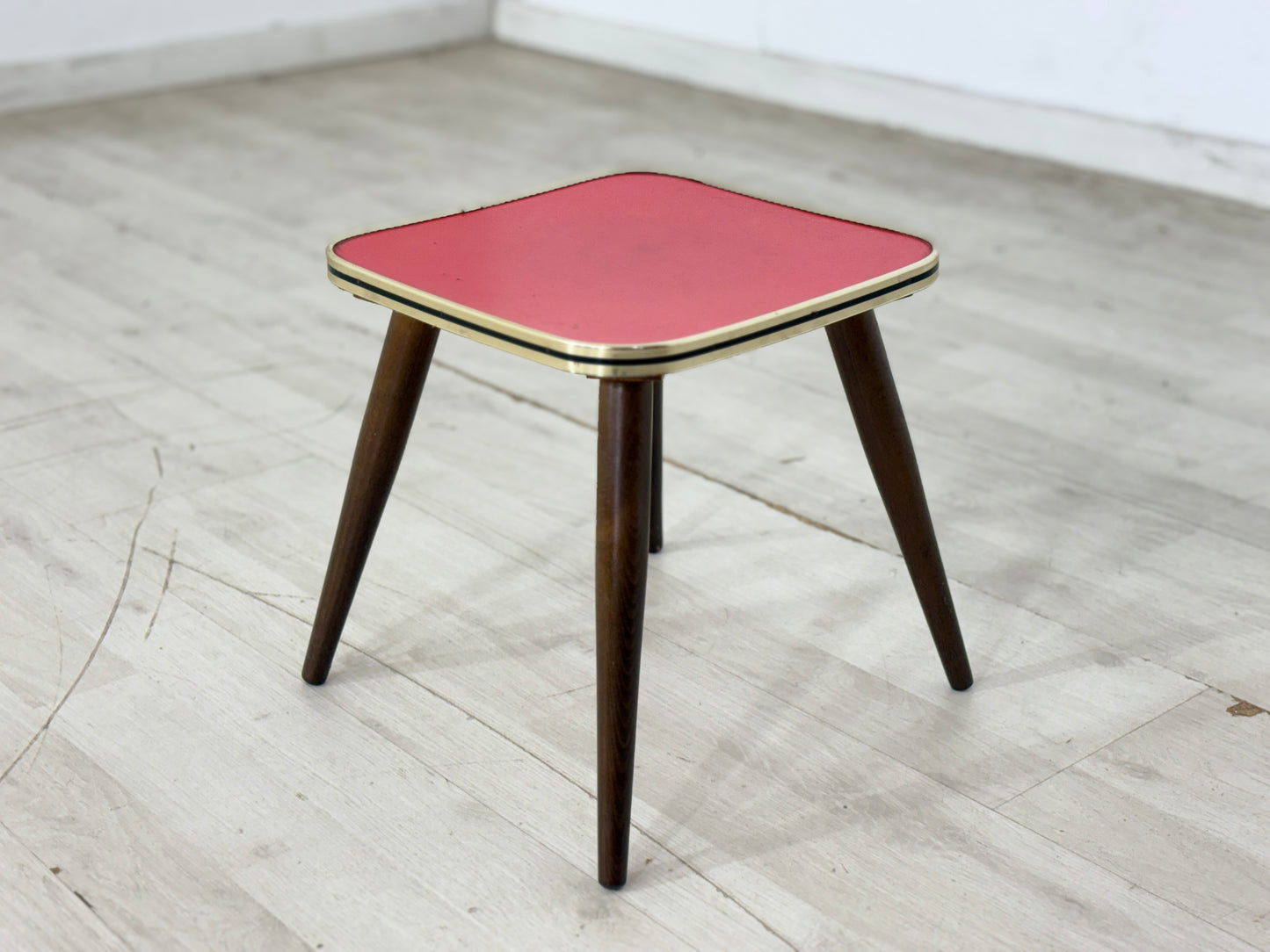 Retro Rockabilly / Nierentisch / Beistelltisch / Blumentisch / Mid Century Couchtisch