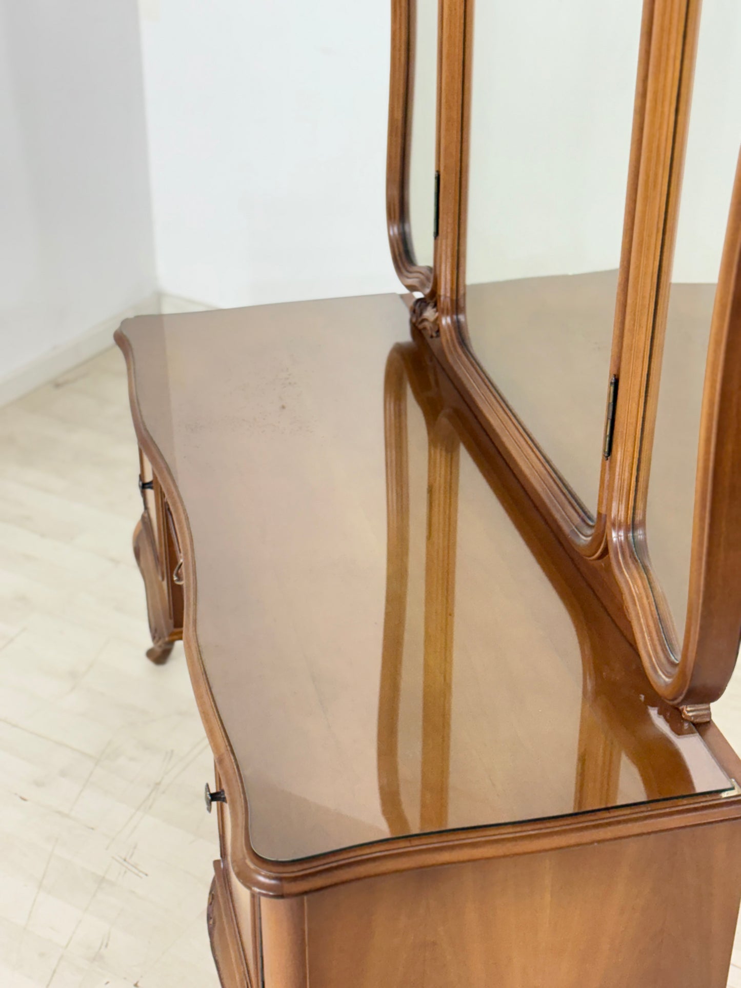 Chippendale Frisierkommode / Vintage Kommode / Sideboard / Frisiertisch / Schlafzimmerschrank
