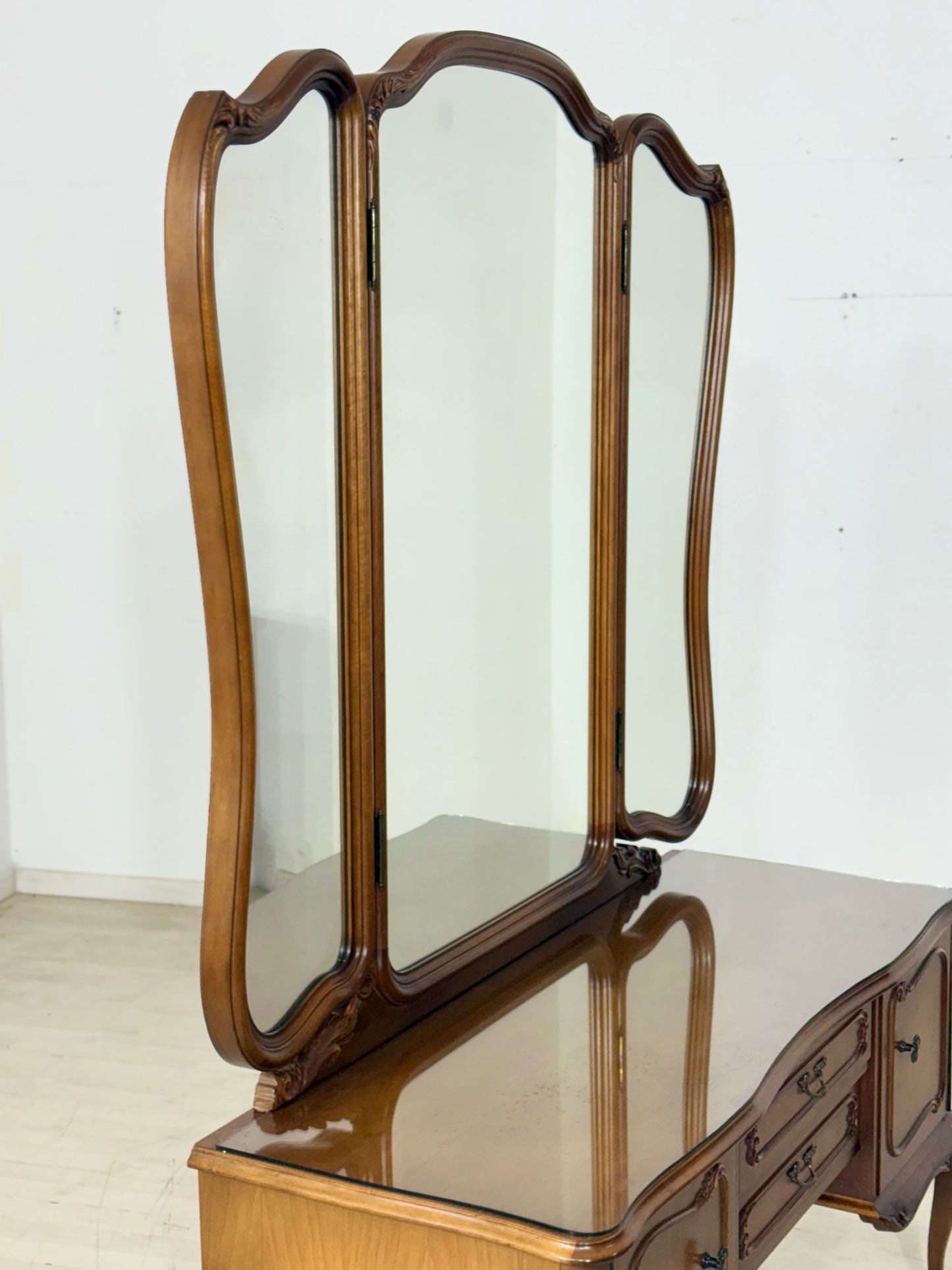 Chippendale Frisierkommode / Vintage Kommode / Sideboard / Frisiertisch / Schlafzimmerschrank
