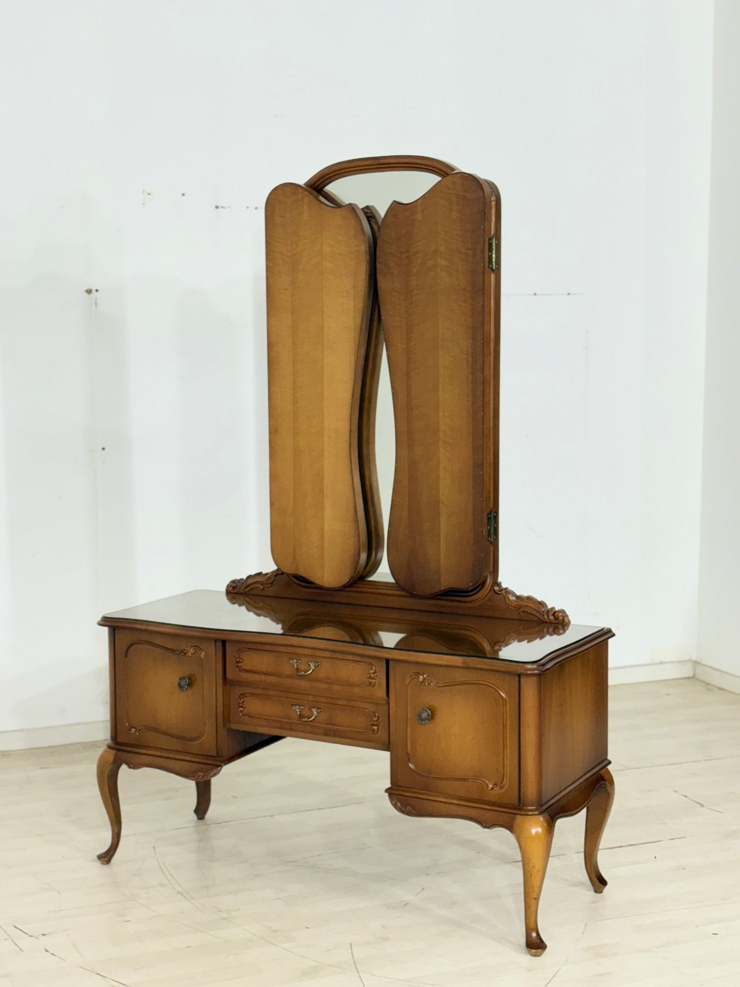 Chippendale Frisierkommode / Vintage Kommode / Sideboard / Frisiertisch / Schlafzimmerschrank