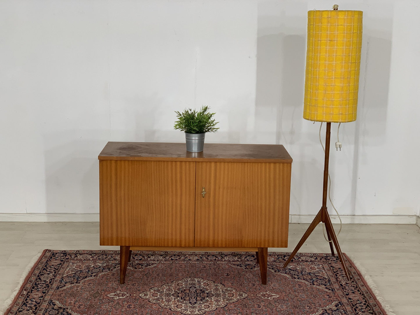 Commode du milieu du siècle, buffet, armoire vintage