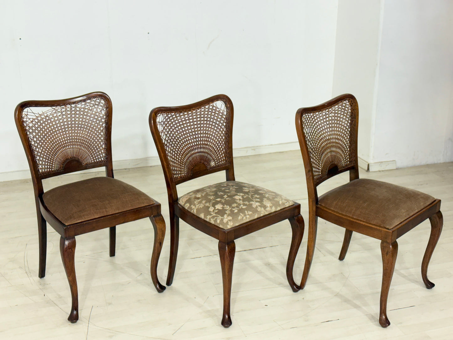 3er Set Chippendale Stühle / Antike Esszimmerstühle – um 1920