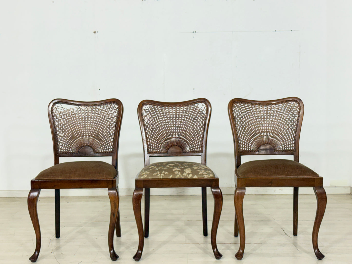 3er Set Chippendale Stühle / Antike Esszimmerstühle – um 1920
