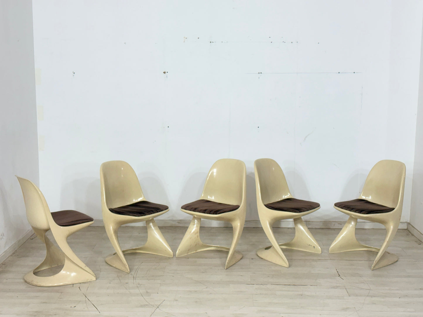 5er Set Casalino Casala Stühle / Vintage Space Age Esszimmerstühle – 70er Jahre