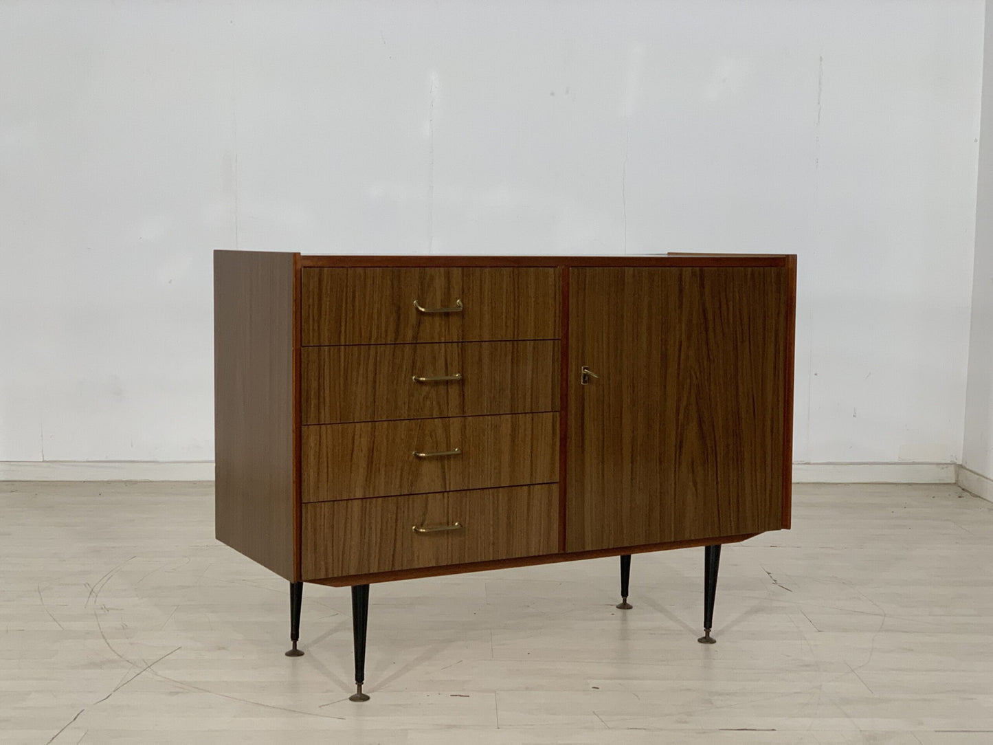 70er Jahre Kommode Anrichte Sideboard Schrank Vintage