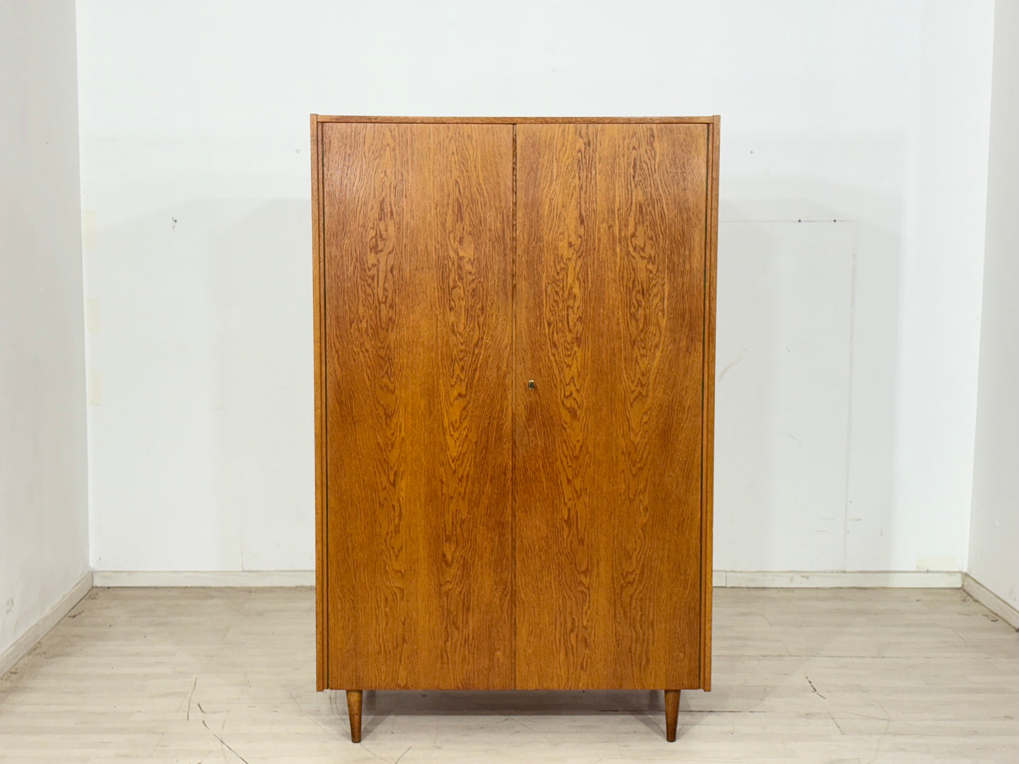 Mid-Century Kleiderschrank / Vintage Kleiderschrank – 60er Jahre