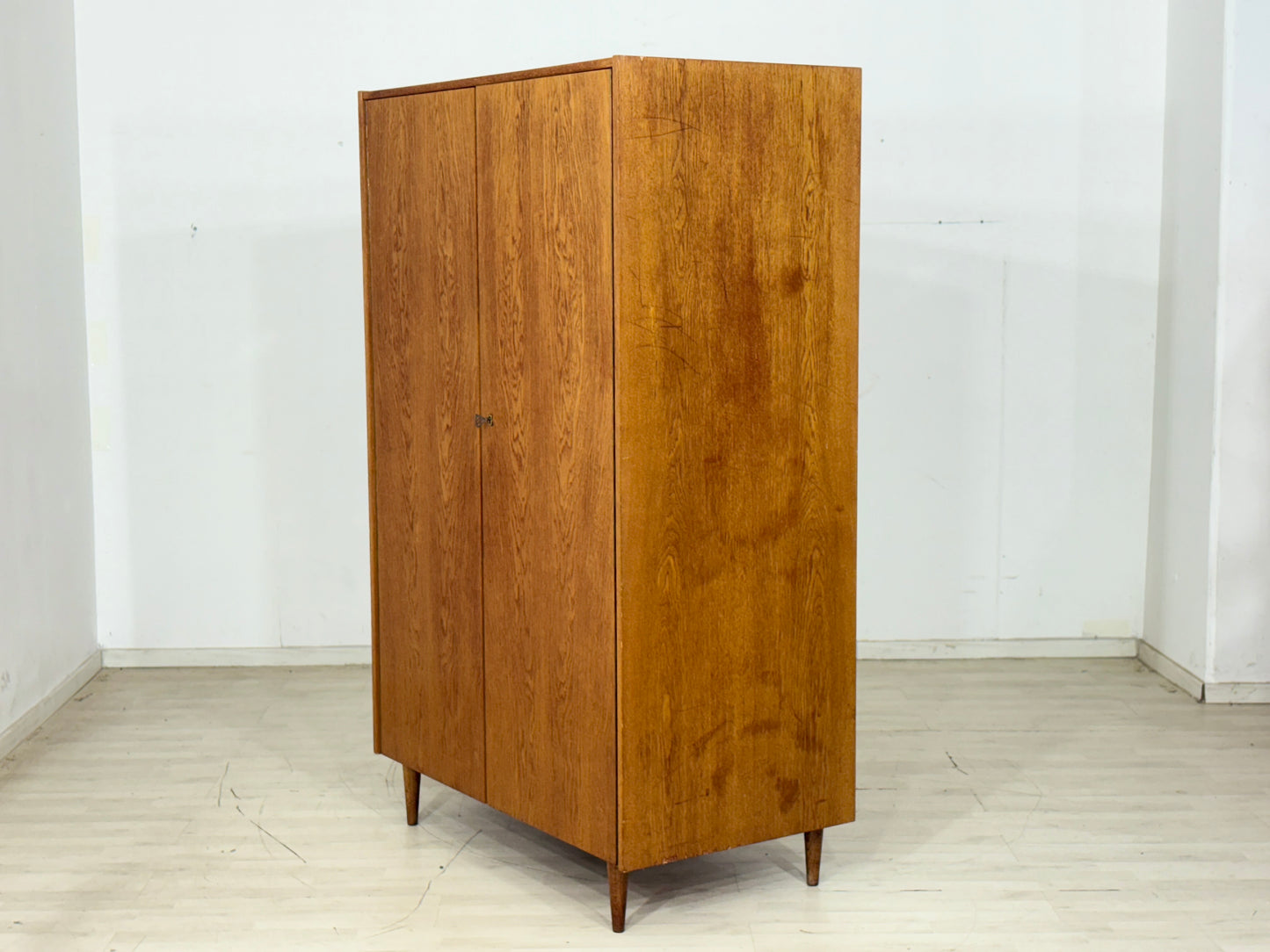 Mid-Century Kleiderschrank / Vintage Kleiderschrank – 60er Jahre