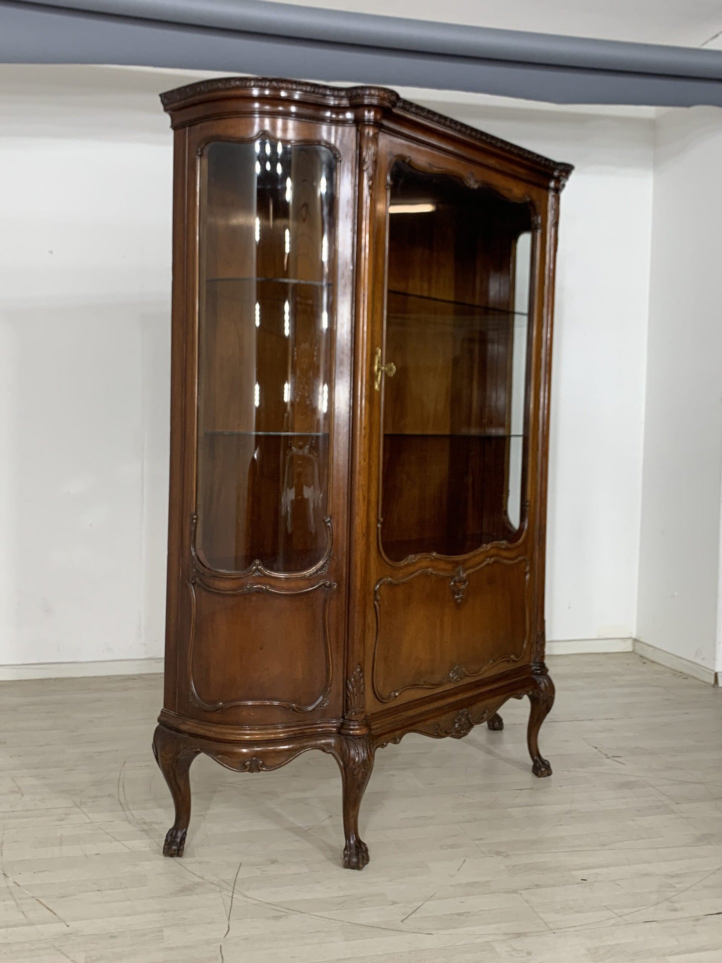 ANTIKE CHIPPENDALE ANRICHTE  VITRINENSCHRANK HIGHBOARD WOHNZIMMERSCHRANK VITRINE UM 1900