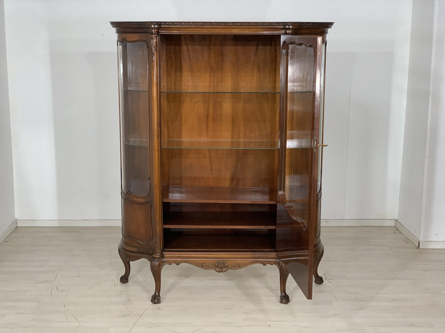 ANTIKE CHIPPENDALE ANRICHTE  VITRINENSCHRANK HIGHBOARD WOHNZIMMERSCHRANK VITRINE UM 1900