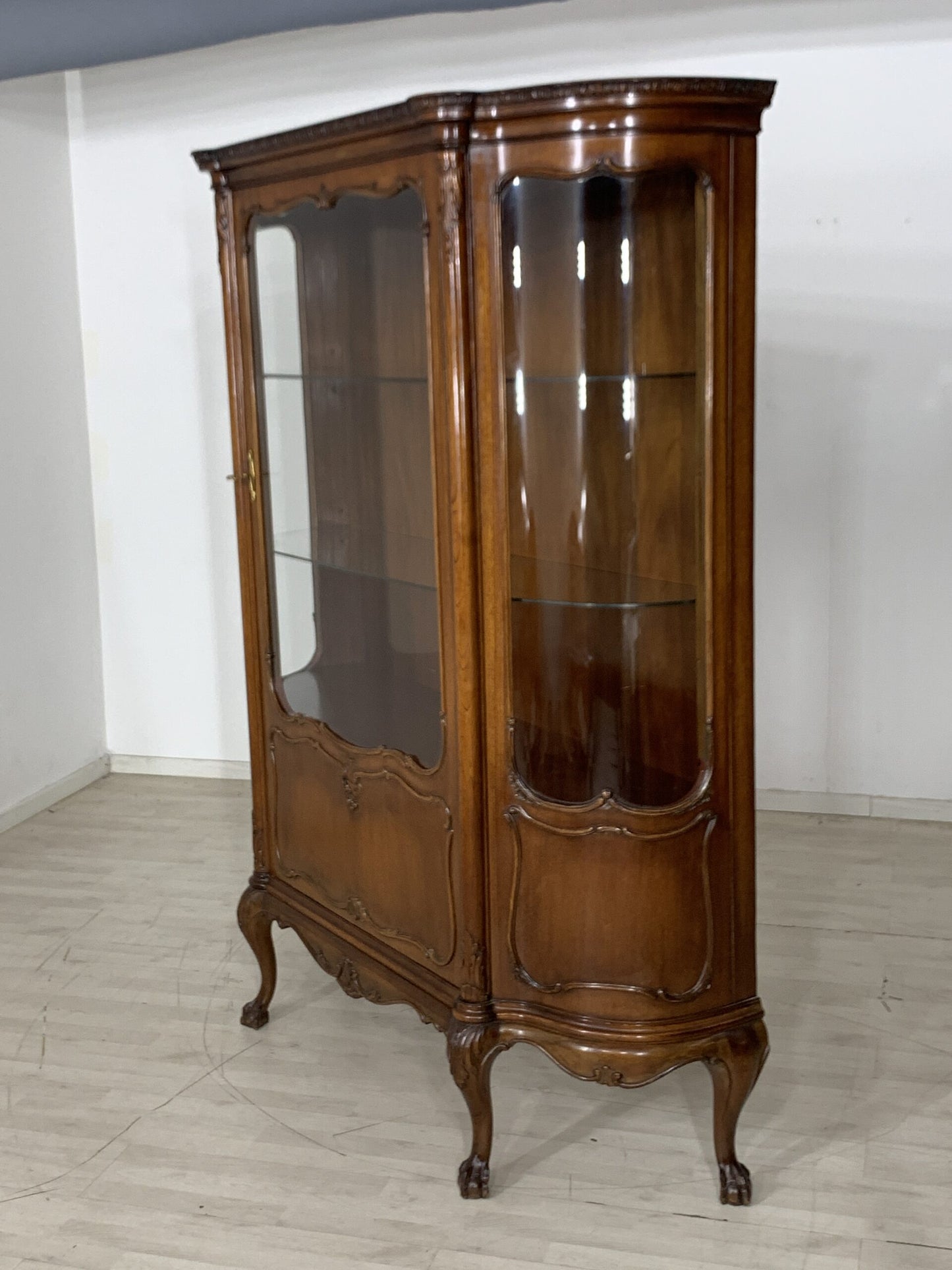 ANTIKE CHIPPENDALE ANRICHTE  VITRINENSCHRANK HIGHBOARD WOHNZIMMERSCHRANK VITRINE UM 1900