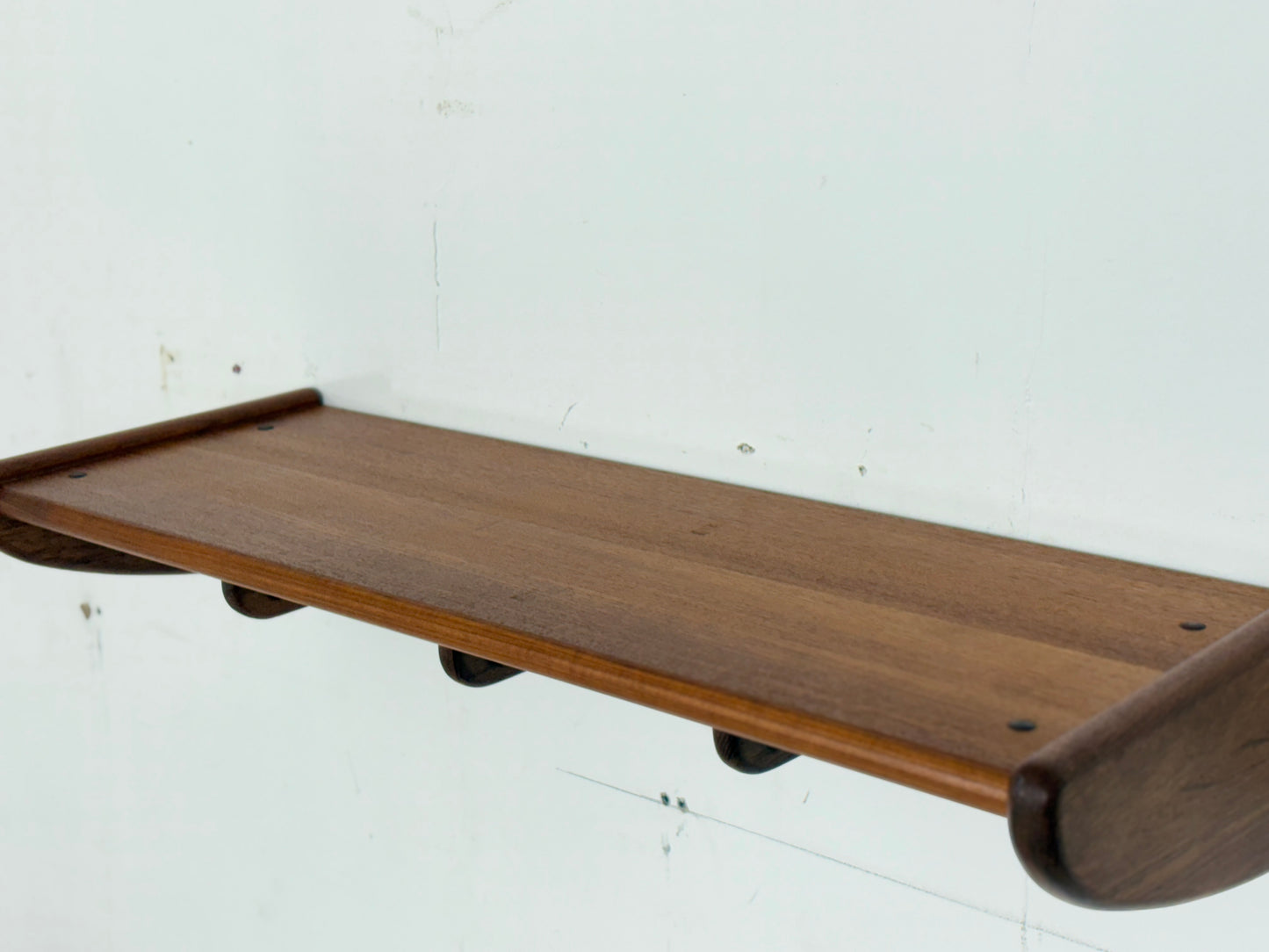 Teak Wandgarderobe / Kleiderständer – Mid-Century Design