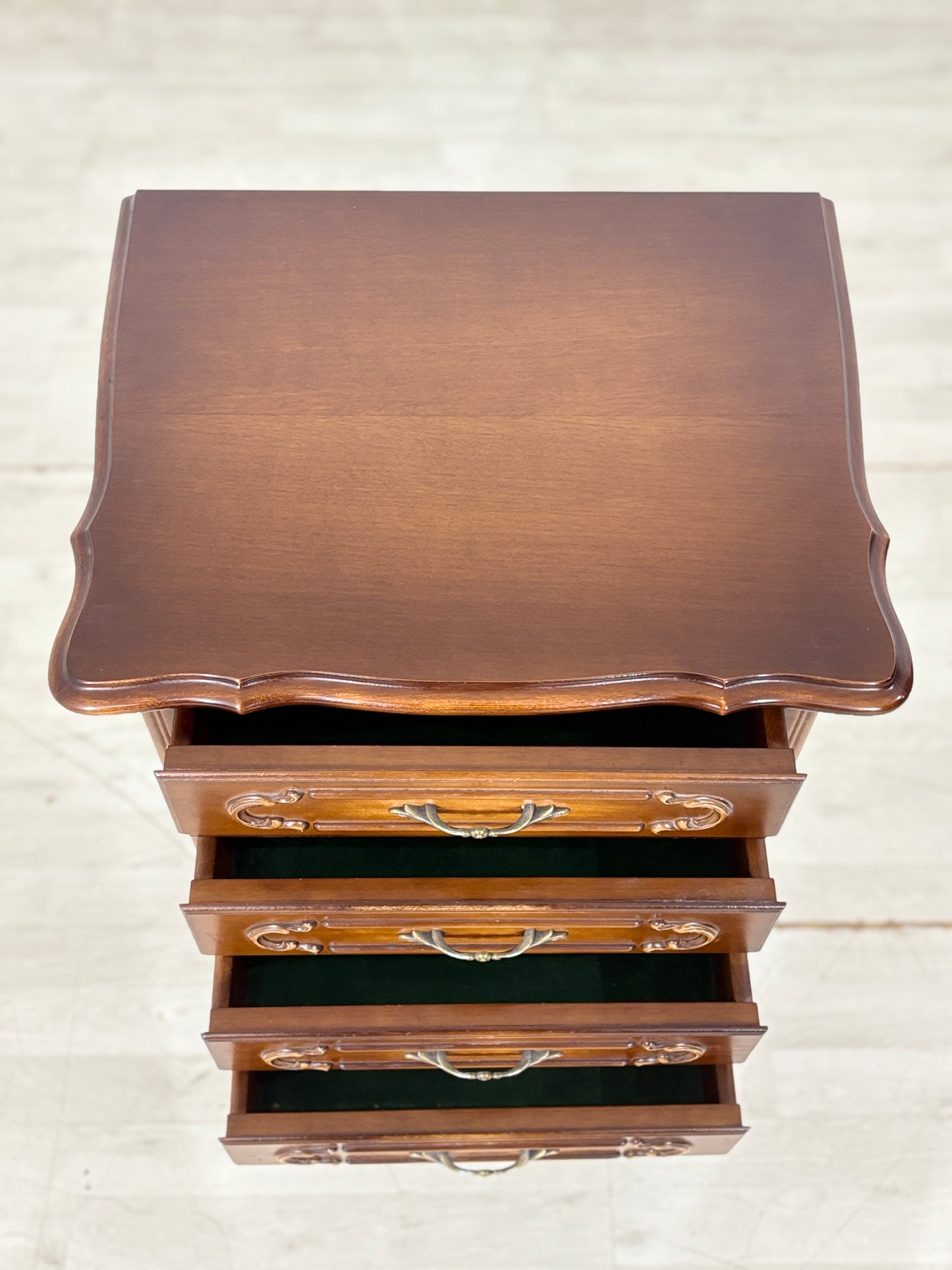 Chippendale Kommode / Vintage Waschkommode / Wohnzimmerschrank
