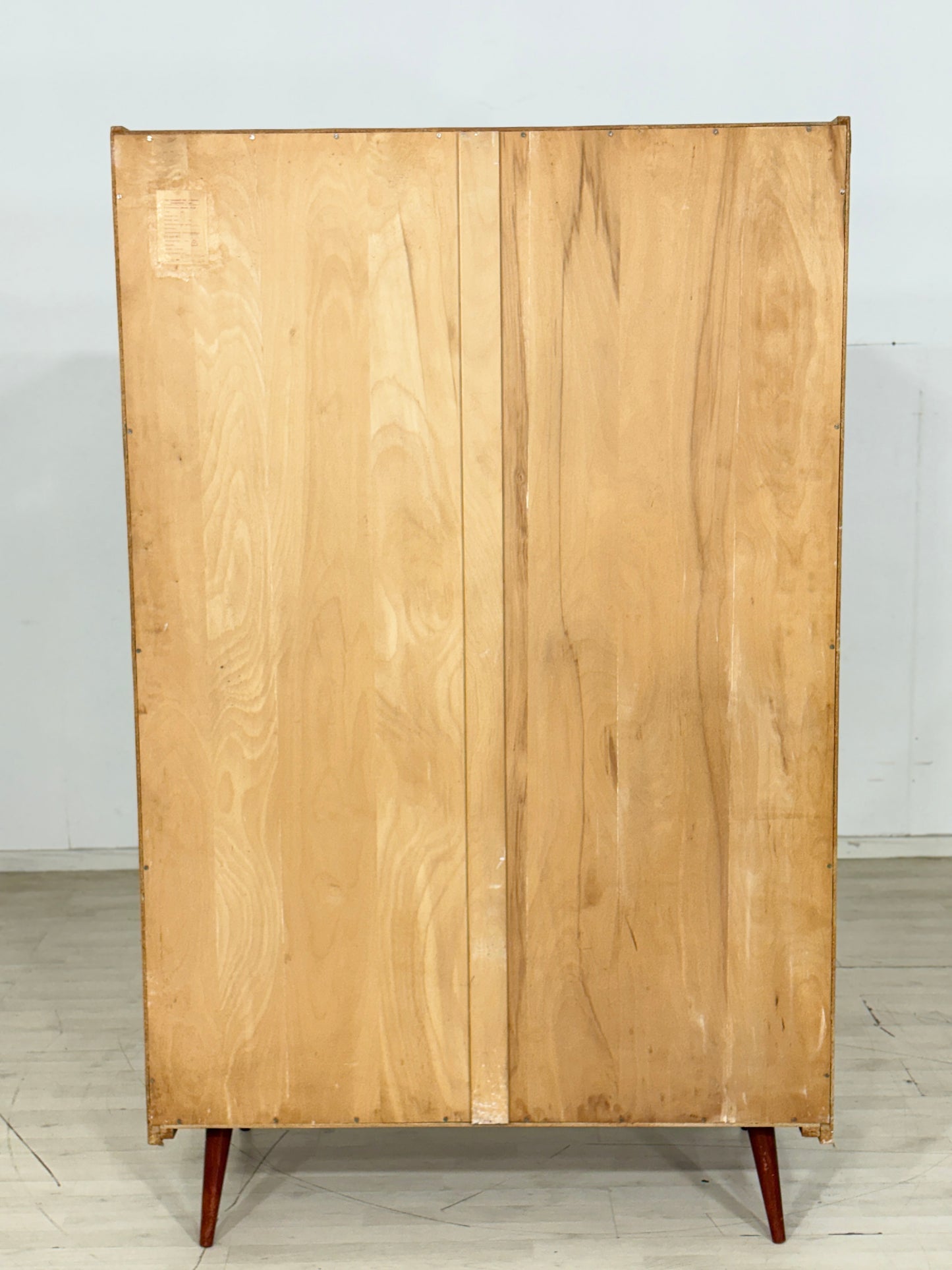 Zweitüriger Vintage Kleiderschrank Holz Schrank Schlafzimmerschrank